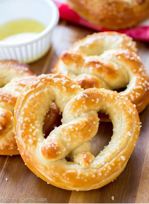 Picture of PRETZELS - SMALL 100ct